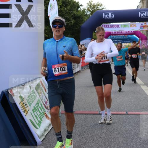 06.09.2026 - CURREX Alsterlauf Strokosch-Dieckow http://msf.ph/oto/10129730 06.09.2026 09:50:55 Ziel 2008, 2594, 2803, 3073, 3152, 3423, 3468, 3498, 4070, 4317, 4371, 4556, 4687, 4997, 5101, 5102, 5282, 5480, 6182, 6277, 8277 meine-sportfotos.de