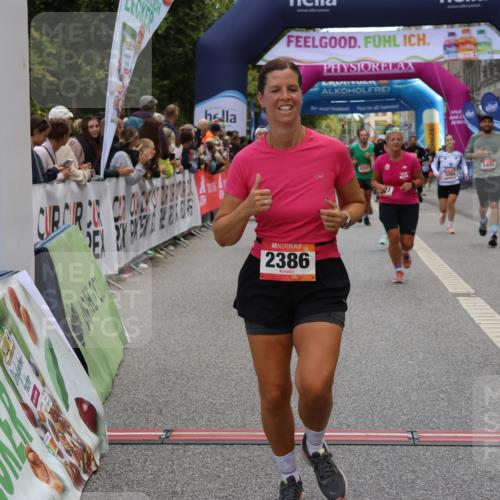 06.09.2026 - CURREX Alsterlauf Strokosch-Dieckow http://msf.ph/oto/10129759 06.09.2026 10:03:46 Ziel 2386, 2429, 2448, 2629, 2630, 3059, 3094, 3405, 4132, 4591, 4606, 5737, 5911, 8203, 8219, 8263, 8315, 8323 meine-sportfotos.de