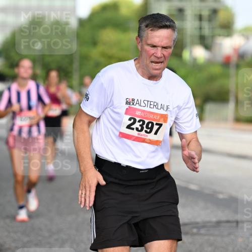 06.09.2026 - CURREX Alsterlauf Dr. Thomas Lammeyer http://msf.ph/oto/10129767 06.09.2026 09:51:32 Laufen 2397 meine-sportfotos.de