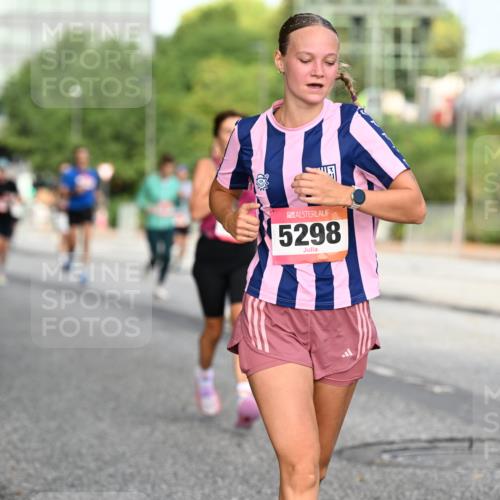 06.09.2026 - CURREX Alsterlauf Dr. Thomas Lammeyer http://msf.ph/oto/10129784 06.09.2026 09:51:34 Laufen 5298 meine-sportfotos.de
