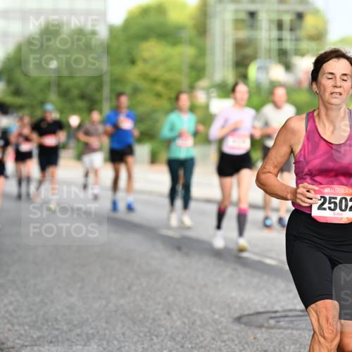06.09.2026 - CURREX Alsterlauf Dr. Thomas Lammeyer http://msf.ph/oto/10129802 06.09.2026 09:51:36 Laufen 00, 2502 meine-sportfotos.de