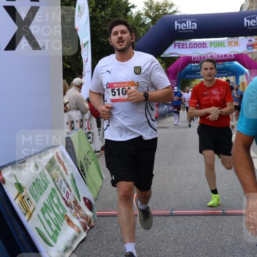 06.09.2026 - CURREX Alsterlauf Strokosch-Dieckow http://msf.ph/oto/10129853 06.09.2026 09:50:58 Ziel 2008, 2200, 2594, 2803, 3073, 3152, 3279, 3423, 3468, 3498, 3664, 3700, 4070, 4317, 4687, 5101, 5102, 5480, 6182, 6277 meine-sportfotos.de