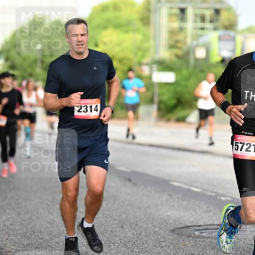 06.09.2026 - CURREX Alsterlauf Dr. Thomas Lammeyer http://msf.ph/oto/10129855 06.09.2026 09:51:43 Laufen 2314, 5721 meine-sportfotos.de