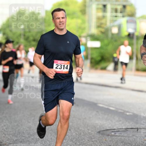 06.09.2026 - CURREX Alsterlauf Dr. Thomas Lammeyer http://msf.ph/oto/10129857 06.09.2026 09:51:44 Laufen 2314, 5721 meine-sportfotos.de