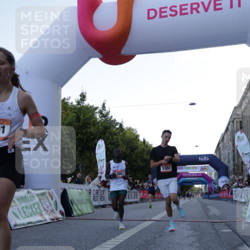06.09.2026 - CURREX Alsterlauf Yannick Fuchs http://msf.ph/oto/10129859 06.09.2026 09:37:56 Ziel 2802, 3382, 5671, 6001, 6300, 8011 meine-sportfotos.de