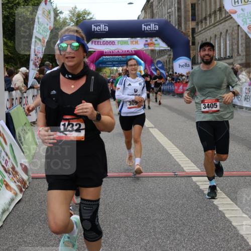06.09.2026 - CURREX Alsterlauf Strokosch-Dieckow http://msf.ph/oto/10129918 06.09.2026 10:03:52 Ziel 2042, 2386, 2989, 3059, 3094, 3405, 3651, 3766, 4132, 4591, 4606, 4972, 5468, 5911, 6247, 8219 meine-sportfotos.de