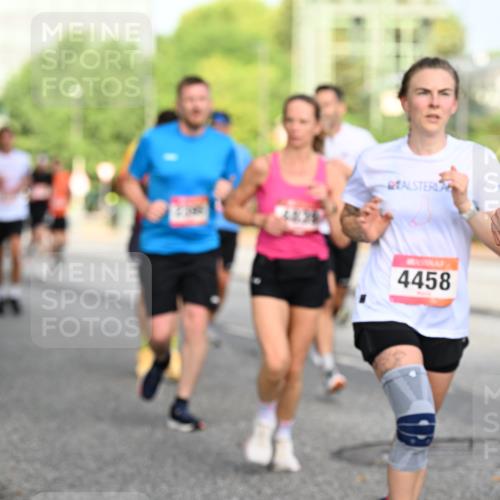 06.09.2026 - CURREX Alsterlauf Dr. Thomas Lammeyer http://msf.ph/oto/10129919 06.09.2026 09:51:52 Laufen 4458, 62 meine-sportfotos.de