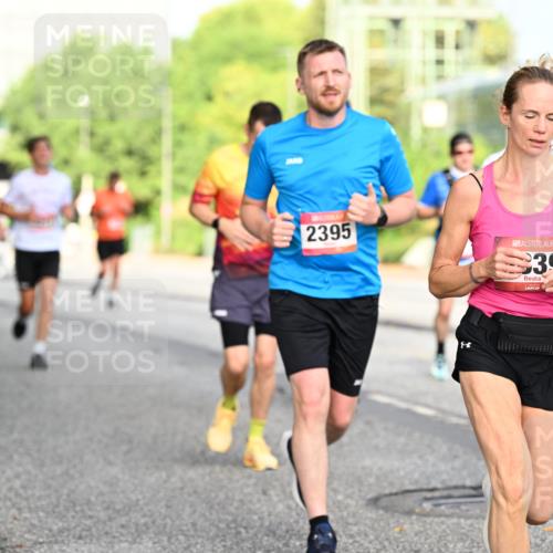 06.09.2026 - CURREX Alsterlauf Dr. Thomas Lammeyer http://msf.ph/oto/10129925 06.09.2026 09:51:53 Laufen 2395, 3 meine-sportfotos.de