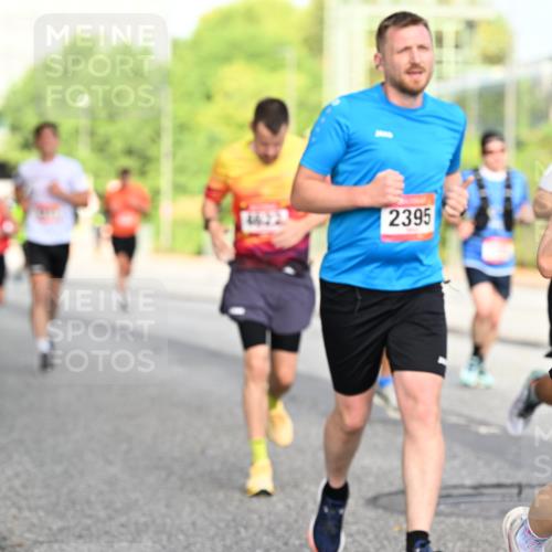06.09.2026 - CURREX Alsterlauf Dr. Thomas Lammeyer http://msf.ph/oto/10129929 06.09.2026 09:51:54 Laufen 2395, 039 meine-sportfotos.de