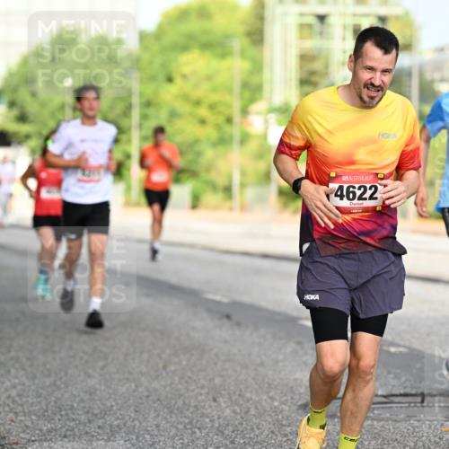06.09.2026 - CURREX Alsterlauf Dr. Thomas Lammeyer http://msf.ph/oto/10129938 06.09.2026 09:51:55 Laufen 4622, 4765 meine-sportfotos.de