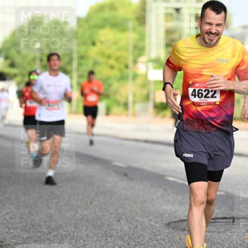 06.09.2026 - CURREX Alsterlauf Dr. Thomas Lammeyer http://msf.ph/oto/10129940 06.09.2026 09:51:55 Laufen 4622, 4765 meine-sportfotos.de