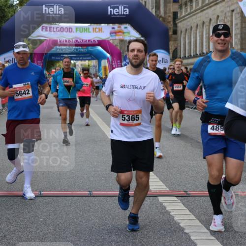 06.09.2026 - CURREX Alsterlauf Strokosch-Dieckow http://msf.ph/oto/10129941 06.09.2026 09:51:07 Ziel 2200, 2344, 2358, 3237, 3279, 3664, 3700, 4681, 4895, 5365, 5551, 5609, 5642, 5977, 6204, 8049, 8195 meine-sportfotos.de
