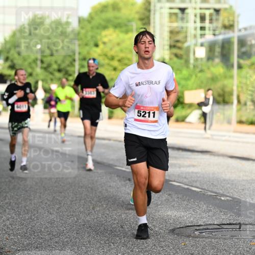 06.09.2026 - CURREX Alsterlauf Dr. Thomas Lammeyer http://msf.ph/oto/10129952 06.09.2026 09:51:57 Laufen 6011, 5211 meine-sportfotos.de