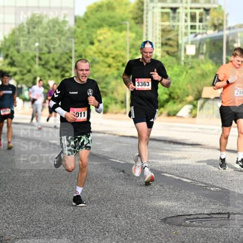 06.09.2026 - CURREX Alsterlauf Dr. Thomas Lammeyer http://msf.ph/oto/10129966 06.09.2026 09:51:58 Laufen 3363, 011, 2494 meine-sportfotos.de