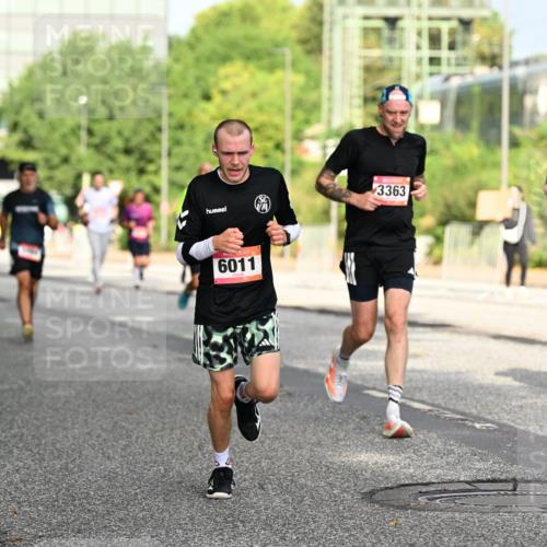 06.09.2026 - CURREX Alsterlauf Dr. Thomas Lammeyer http://msf.ph/oto/10129971 06.09.2026 09:51:59 Laufen 6011, 3363, 2494 meine-sportfotos.de
