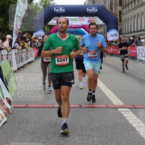 06.09.2026 - CURREX Alsterlauf Strokosch-Dieckow http://msf.ph/oto/10129976 06.09.2026 10:03:54 Ziel 2042, 2989, 3059, 3094, 3405, 3651, 3766, 4132, 4606, 4968, 4972, 4979, 5284, 5468, 5911, 6247, 8079 meine-sportfotos.de