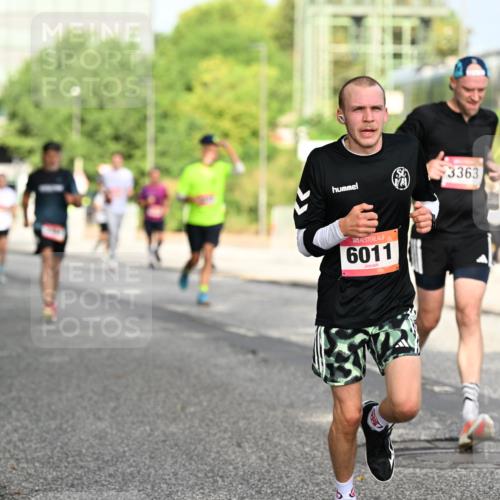 06.09.2026 - CURREX Alsterlauf Dr. Thomas Lammeyer http://msf.ph/oto/10129977 06.09.2026 09:51:59 Laufen 3363, 6011 meine-sportfotos.de
