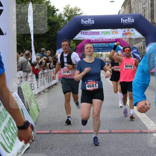 06.09.2026 - CURREX Alsterlauf Strokosch-Dieckow http://msf.ph/oto/10129978 06.09.2026 09:51:10 Ziel 2200, 2344, 2358, 3237, 3664, 4681, 4895, 5365, 5551, 5609, 5642, 5977, 6190, 6204, 8049, 8195 meine-sportfotos.de