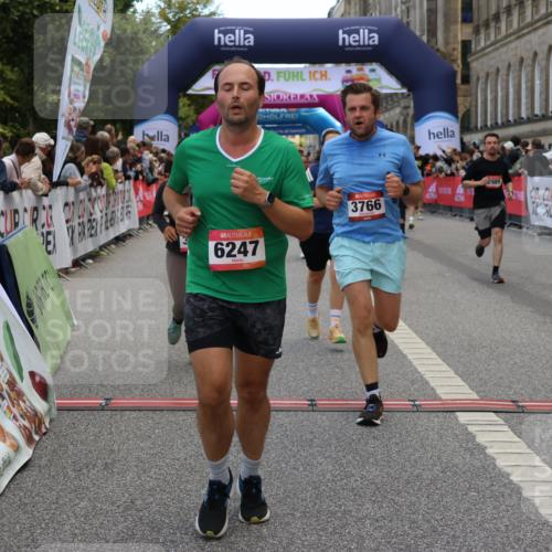 06.09.2026 - CURREX Alsterlauf Strokosch-Dieckow http://msf.ph/oto/10130000 06.09.2026 10:03:55 Ziel 2042, 2989, 3059, 3094, 3378, 3405, 3651, 3766, 4004, 4132, 4968, 4972, 4979, 5284, 5468, 5911, 6247, 8044, 8079 meine-sportfotos.de