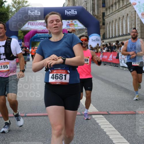 06.09.2026 - CURREX Alsterlauf Strokosch-Dieckow http://msf.ph/oto/10130005 06.09.2026 09:51:11 Ziel 2344, 2358, 3237, 4681, 4895, 5365, 5551, 5609, 5642, 5977, 6190, 6204, 8049, 8195 meine-sportfotos.de