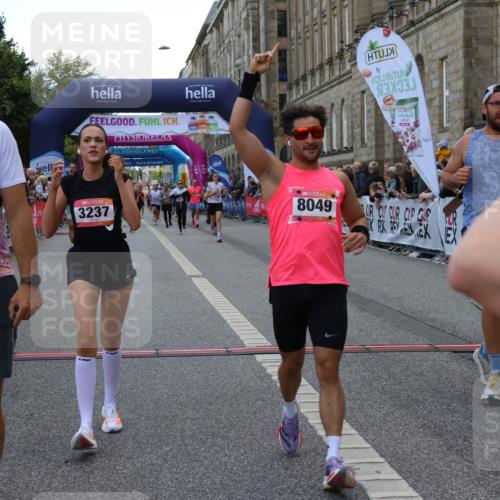 06.09.2026 - CURREX Alsterlauf Strokosch-Dieckow http://msf.ph/oto/10130035 06.09.2026 09:51:12 Ziel 2344, 2358, 3237, 4681, 4696, 4895, 5365, 5551, 5609, 5642, 5977, 6190, 6204, 6327, 8049, 8195 meine-sportfotos.de