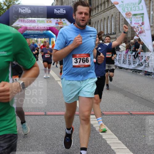 06.09.2026 - CURREX Alsterlauf Strokosch-Dieckow http://msf.ph/oto/10130045 06.09.2026 10:03:56 Ziel 2042, 2989, 3094, 3378, 3384, 3405, 3651, 3766, 4004, 4132, 4672, 4968, 4972, 4979, 5284, 5468, 5911, 6247, 8044, 8079 meine-sportfotos.de