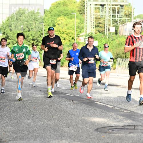 06.09.2026 - CURREX Alsterlauf Dr. Thomas Lammeyer http://msf.ph/oto/10130075 06.09.2026 09:52:13 Laufen 5844, 80, 5314, 5094, 2239, 208, 3271, 854, 2420, 22 meine-sportfotos.de
