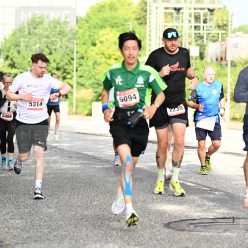 06.09.2026 - CURREX Alsterlauf Dr. Thomas Lammeyer http://msf.ph/oto/10130096 06.09.2026 09:52:15 Laufen 5844, 20, 5094, 8086, 5314, 2239, 2854, 20 meine-sportfotos.de
