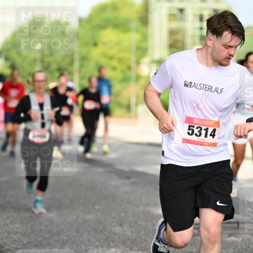 06.09.2026 - CURREX Alsterlauf Dr. Thomas Lammeyer http://msf.ph/oto/10130117 06.09.2026 09:52:17 Laufen 5314 meine-sportfotos.de
