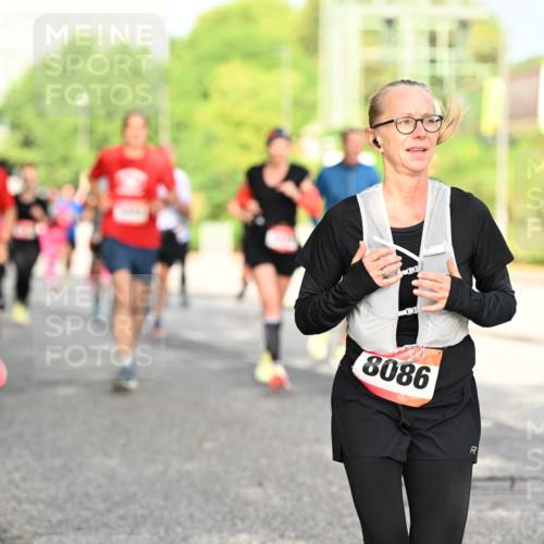 06.09.2026 - CURREX Alsterlauf Dr. Thomas Lammeyer http://msf.ph/oto/10130140 06.09.2026 09:52:20 Laufen 11, 8086 meine-sportfotos.de