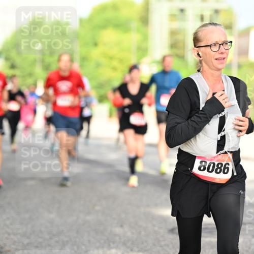 06.09.2026 - CURREX Alsterlauf Dr. Thomas Lammeyer http://msf.ph/oto/10130142 06.09.2026 09:52:20 Laufen 8086 meine-sportfotos.de