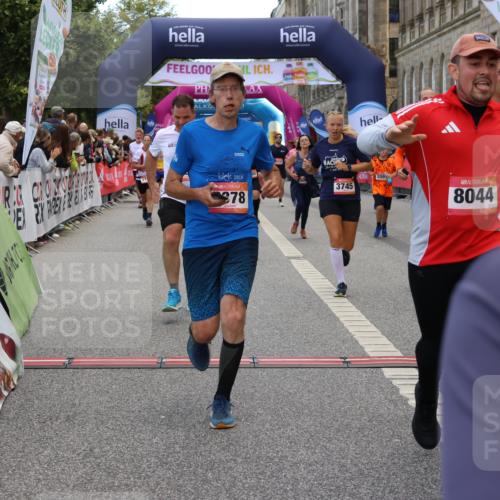 06.09.2026 - CURREX Alsterlauf Strokosch-Dieckow http://msf.ph/oto/10130158 06.09.2026 10:04:01 Ziel 2042, 2091, 2164, 2657, 2989, 3100, 3239, 3378, 3384, 3562, 3651, 3745, 3752, 3766, 4004, 4672, 4968, 4972, 4979, 5061, 5284, 5401, 5468, 6056, 8044, 8079 meine-sportfotos.de
