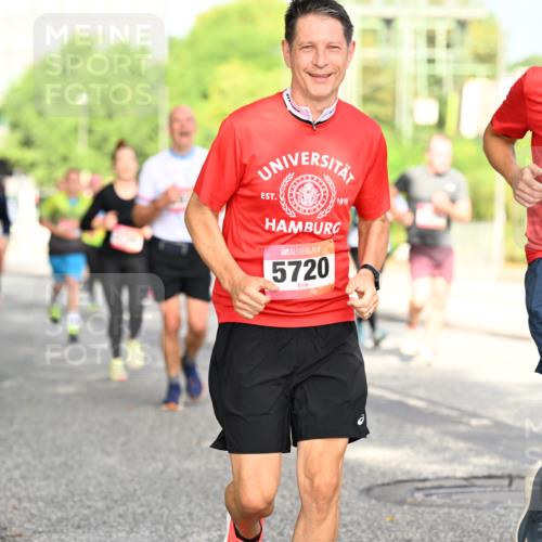 06.09.2026 - CURREX Alsterlauf Dr. Thomas Lammeyer http://msf.ph/oto/10130177 06.09.2026 09:52:23 Laufen 11, 5720, 1919, 1919, 5844 meine-sportfotos.de