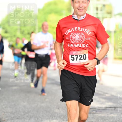 06.09.2026 - CURREX Alsterlauf Dr. Thomas Lammeyer http://msf.ph/oto/10130180 06.09.2026 09:52:23 Laufen 1919, 5720 meine-sportfotos.de