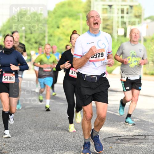 06.09.2026 - CURREX Alsterlauf Dr. Thomas Lammeyer http://msf.ph/oto/10130197 06.09.2026 09:52:25 Laufen 5488, 379, 929 meine-sportfotos.de