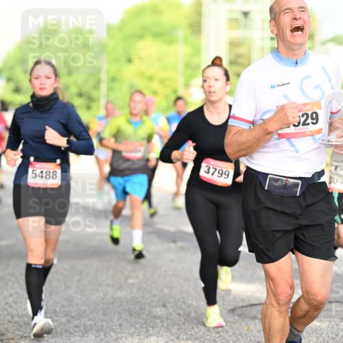06.09.2026 - CURREX Alsterlauf Dr. Thomas Lammeyer http://msf.ph/oto/10130205 06.09.2026 09:52:26 Laufen 11, 5488, 3799, 329 meine-sportfotos.de