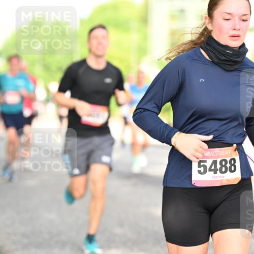 06.09.2026 - CURREX Alsterlauf Dr. Thomas Lammeyer http://msf.ph/oto/10130223 06.09.2026 09:52:28 Laufen 5488 meine-sportfotos.de