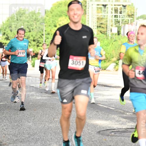 06.09.2026 - CURREX Alsterlauf Dr. Thomas Lammeyer http://msf.ph/oto/10130226 06.09.2026 09:52:28 Laufen 2117, 3550, 3051, 6400, 44 meine-sportfotos.de