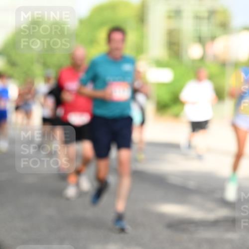 06.09.2026 - CURREX Alsterlauf Dr. Thomas Lammeyer http://msf.ph/oto/10130242 06.09.2026 09:52:30 Laufen  meine-sportfotos.de
