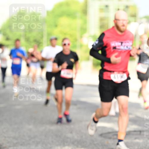 06.09.2026 - CURREX Alsterlauf Dr. Thomas Lammeyer http://msf.ph/oto/10130260 06.09.2026 09:52:31 Laufen 419, 2 meine-sportfotos.de