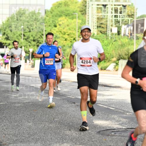 06.09.2026 - CURREX Alsterlauf Dr. Thomas Lammeyer http://msf.ph/oto/10130279 06.09.2026 09:52:33 Laufen 8211, 3225, 4135, 2277, 4284, 365 meine-sportfotos.de