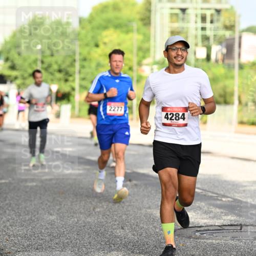 06.09.2026 - CURREX Alsterlauf Dr. Thomas Lammeyer http://msf.ph/oto/10130285 06.09.2026 09:52:34 Laufen 2277, 4284, 4 meine-sportfotos.de