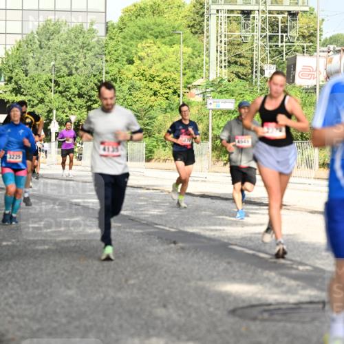 06.09.2026 - CURREX Alsterlauf Dr. Thomas Lammeyer http://msf.ph/oto/10130304 06.09.2026 09:52:36 Laufen 3225, 4949, 287 meine-sportfotos.de