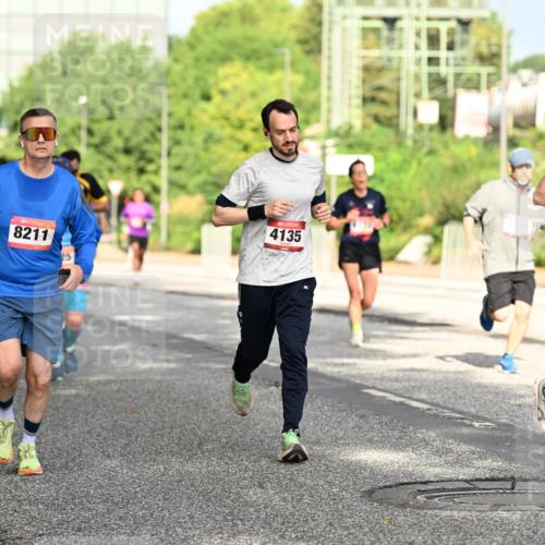 06.09.2026 - CURREX Alsterlauf Dr. Thomas Lammeyer http://msf.ph/oto/10130316 06.09.2026 09:52:37 Laufen 3636, 8211, 4135, 372 meine-sportfotos.de