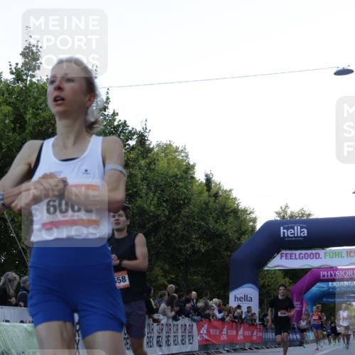 06.09.2026 - CURREX Alsterlauf Yannick Fuchs http://msf.ph/oto/10130321 06.09.2026 09:38:08 Ziel 2562, 3866, 4176, 5658, 5901, 6003 meine-sportfotos.de