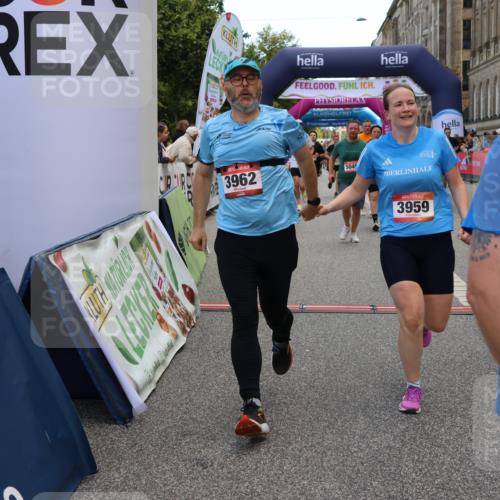 06.09.2026 - CURREX Alsterlauf Strokosch-Dieckow http://msf.ph/oto/10130374 06.09.2026 10:04:21 Ziel 2025, 2437, 2830, 3711, 3959, 3962, 4119, 4131, 4288, 4630, 4812, 5046, 5674, 5713, 6193 meine-sportfotos.de