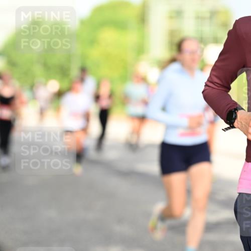 06.09.2026 - CURREX Alsterlauf Dr. Thomas Lammeyer http://msf.ph/oto/10130377 06.09.2026 09:52:43 Laufen 262 meine-sportfotos.de