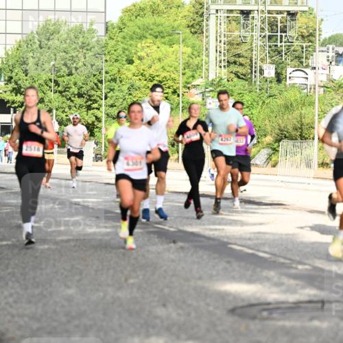 06.09.2026 - CURREX Alsterlauf Dr. Thomas Lammeyer http://msf.ph/oto/10130383 06.09.2026 09:52:43 Laufen 4111, 2516, 301, 4267, 232, 287 meine-sportfotos.de