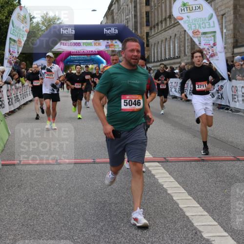 06.09.2026 - CURREX Alsterlauf Strokosch-Dieckow http://msf.ph/oto/10130398 06.09.2026 10:04:24 Ziel 2025, 2303, 2437, 3435, 3711, 3959, 3962, 4119, 4131, 4376, 4630, 4812, 5046, 5713, 5718, 5816, 6193 meine-sportfotos.de