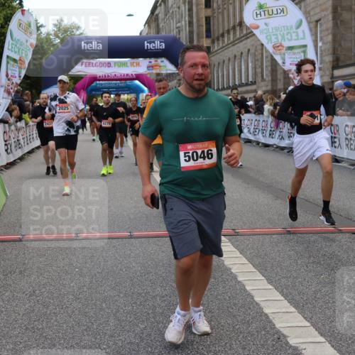 06.09.2026 - CURREX Alsterlauf Strokosch-Dieckow http://msf.ph/oto/10130422 06.09.2026 10:04:24 Ziel 2025, 2303, 2437, 3435, 3711, 3959, 3962, 4119, 4131, 4376, 4630, 4812, 5046, 5713, 5718, 5816, 6193 meine-sportfotos.de